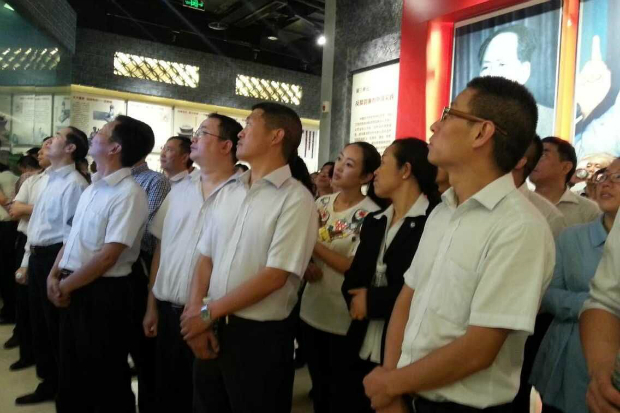 QQ图片20151008170924.jpg QQ图片20151008170924.jpg